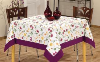 We sew a round tablecloth on the table with our own hands. A universal way to sew an oval tablecloth on the table.